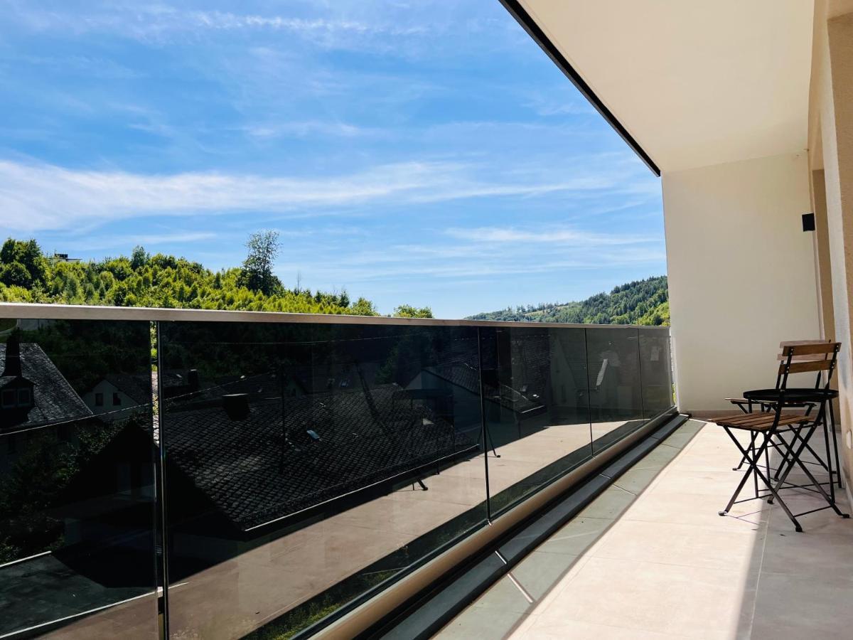 Idyllische Mit Balkon&ausblick * Arzbach
